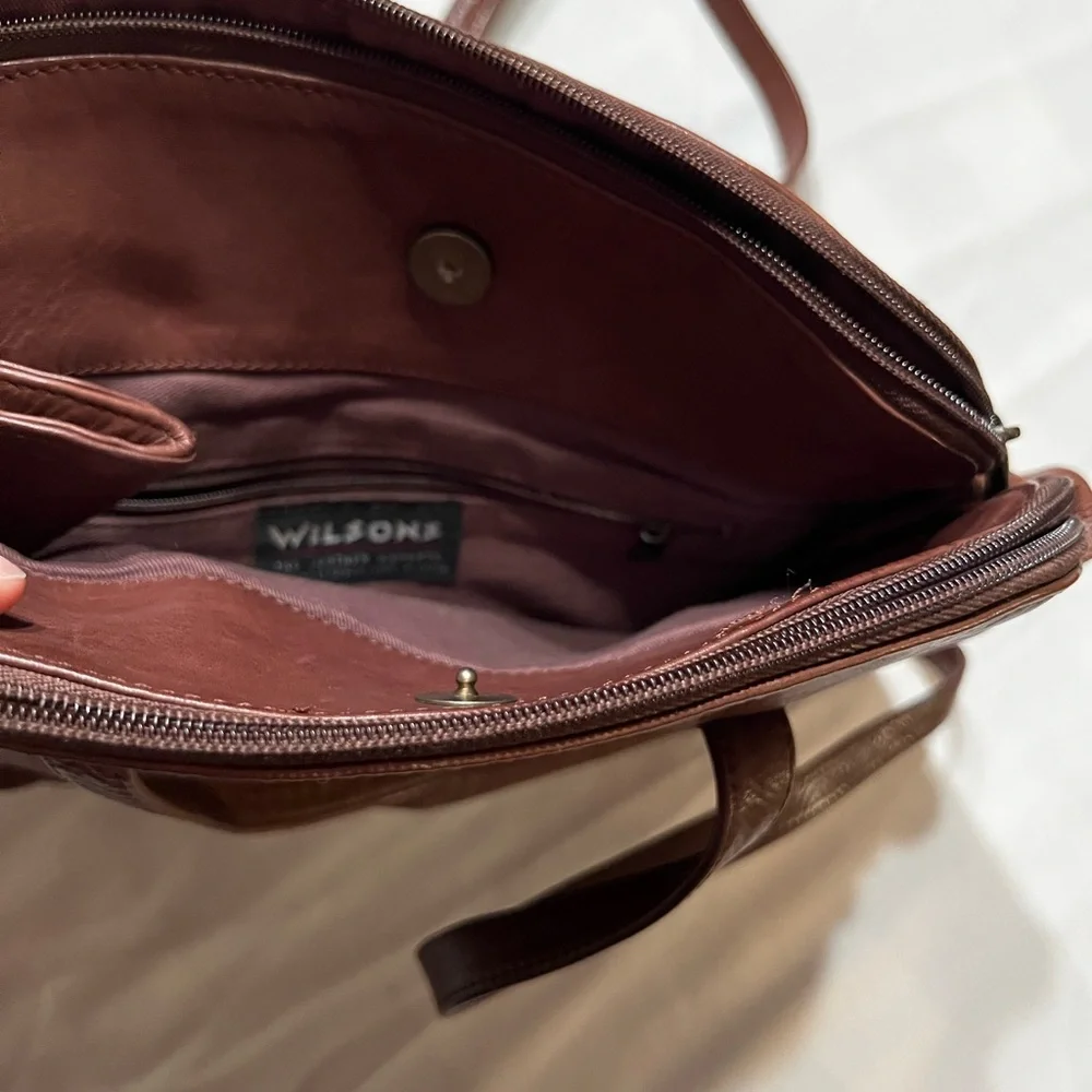 Wilsons Leather Shoulder Bag